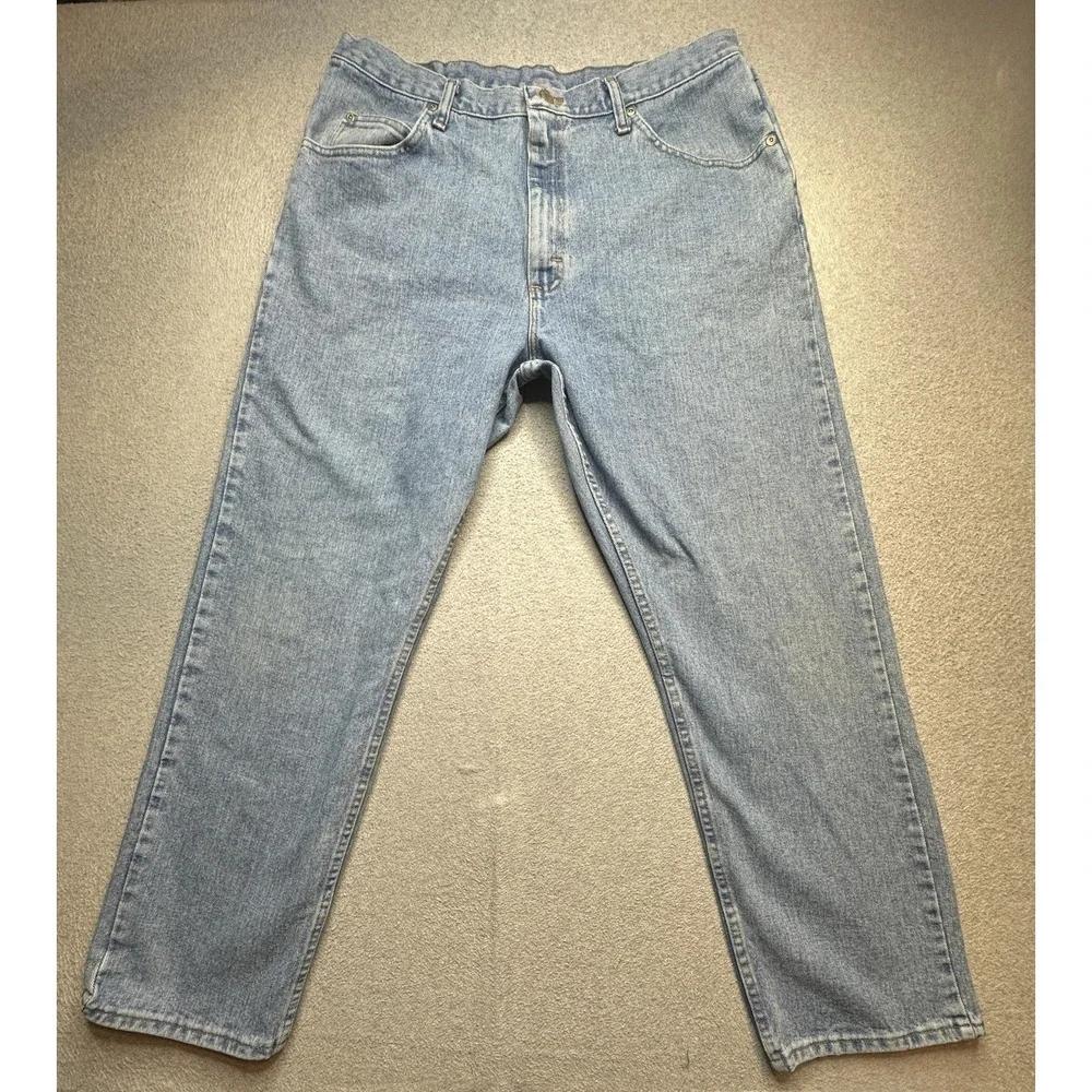Wrangler Jeans Mens 38x30 (36x30) Light Wash Relaxed Fit Blue Denim Pants‎